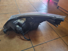 Laden Sie das Bild in den Galerie-Viewer, Frontscheinwerfer Renault Espace IV 82003-94707 Xenon Rechts Headlight