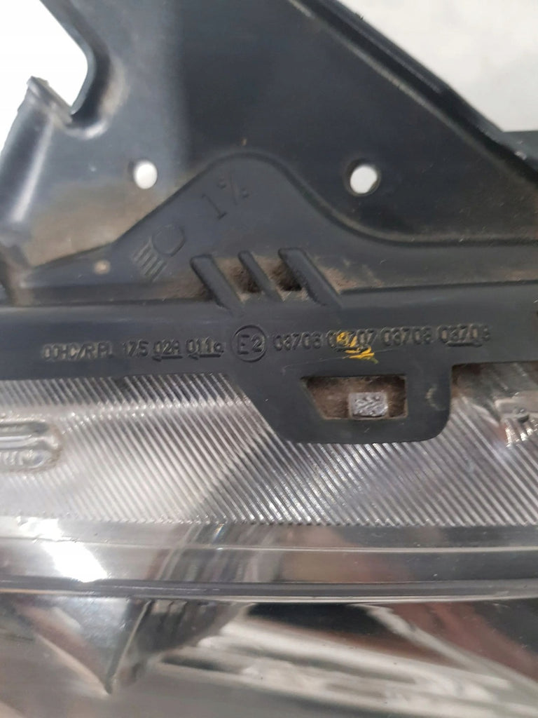 Frontscheinwerfer Peugeot 1007 89008981 Rechts Scheinwerfer Headlight SCH2161098567bj