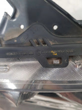 Laden Sie das Bild in den Galerie-Viewer, Frontscheinwerfer Peugeot 1007 89008981 Rechts Scheinwerfer Headlight SCH2161098567bj