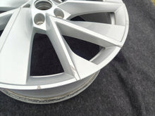 Load image into Gallery viewer, 1x Alufelge 20 Zoll 8.0" 5x112 45ET Glanz Silber 5LA601025H Skoda Enyaq Iv FEL7402227211yt