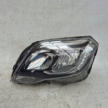 Laden Sie das Bild in den Galerie-Viewer, Frontscheinwerfer Mercedes-Benz W204 A2048200939 Ein Stück (Rechts oder Links) SCH6089025251sk
