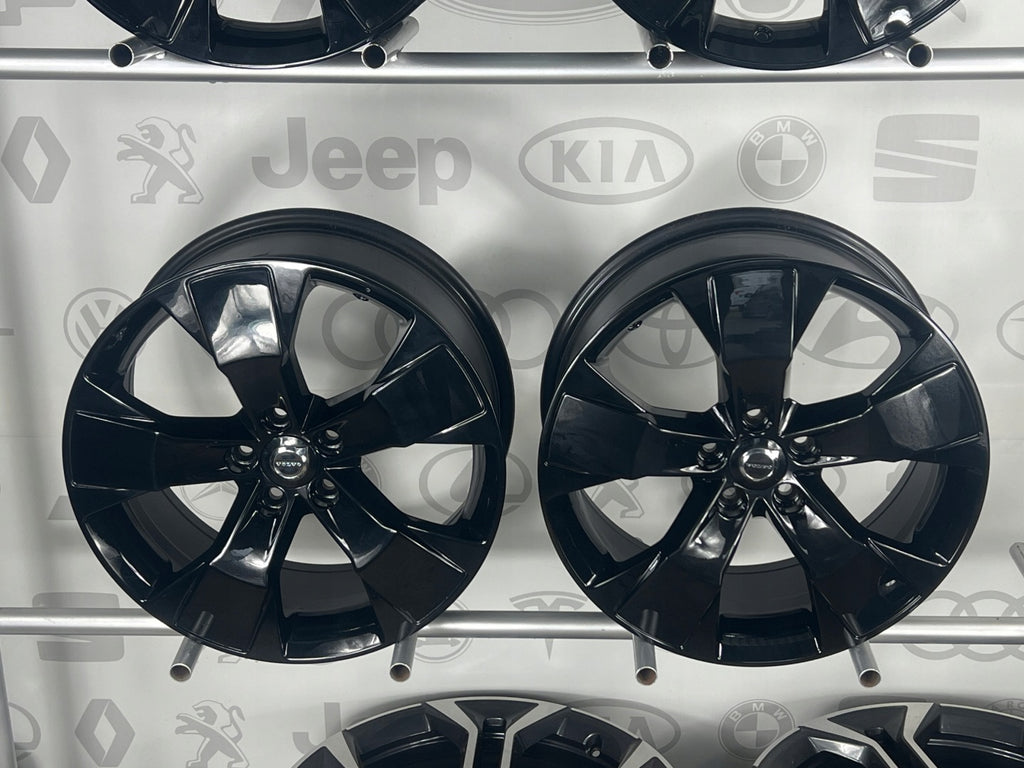 4x Alufelge 18 Zoll 7.5" 5x108 50 5ET Glanz Silber 31471553 Volvo Xc60 I FEL5513497242uo