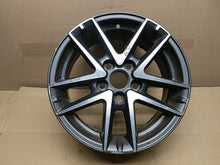 Laden Sie das Bild in den Galerie-Viewer, 1x Alufelge 16 Zoll 6.5&quot; 5x114.3 45ET Glanz Silber 42611-YY500 Mg Auris