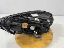Laden Sie das Bild in den Galerie-Viewer, Frontscheinwerfer Mercedes-Benz W177 A1779062605 LED Rechts Headlight SCH7688150360fv