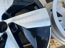 Load image into Gallery viewer, 1x Alufelge 18 Zoll 7.5" 5x112 Glanz 571601025L VW Tiguan Rim Wheel FEL3536366697zq