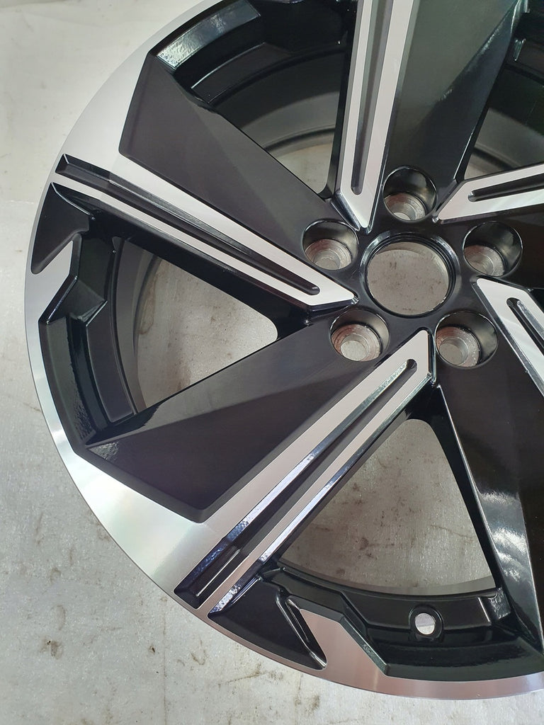 1x Alufelge 18 Zoll 7.0" 5x114.3 38ET Mitsubishi Outlander Eclipse Cross
