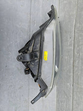 Laden Sie das Bild in den Galerie-Viewer, Frontscheinwerfer Mazda 2 6M7113W029AD Rechts Scheinwerfer Headlight