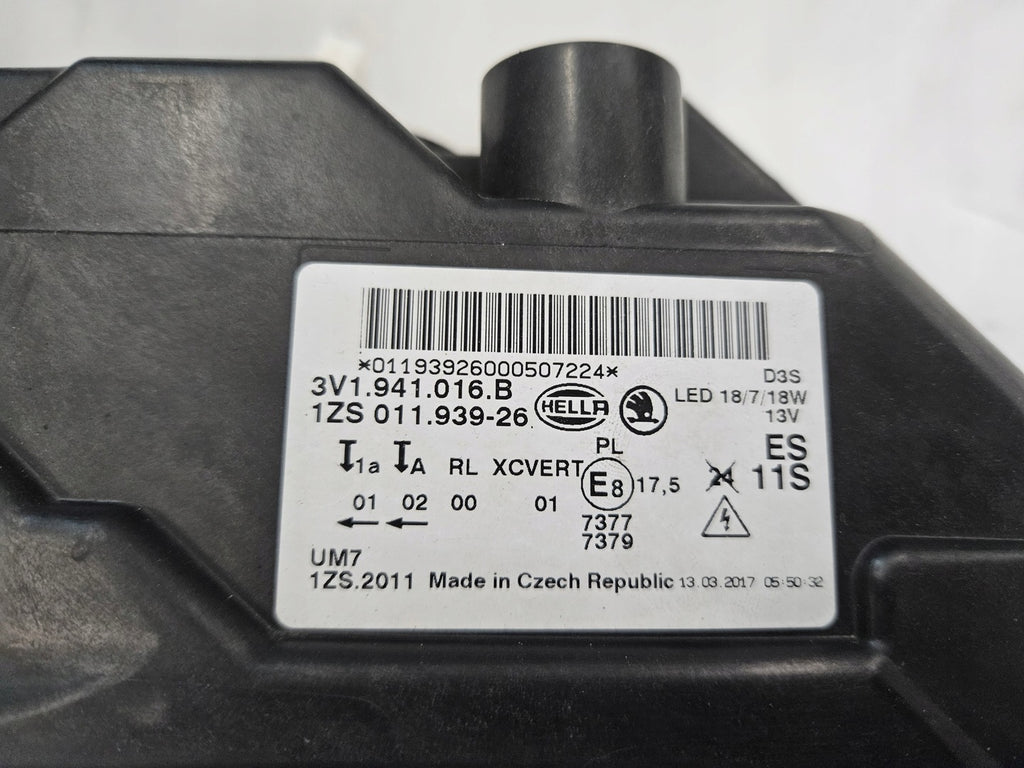 Frontscheinwerfer Skoda Superb III 3V1941016B Xenon Rechts Headlight