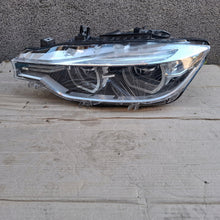 Laden Sie das Bild in den Galerie-Viewer, Frontscheinwerfer BMW 3 F30 F31 7471305-01 Links Scheinwerfer Headlight SCH3427576422oo
