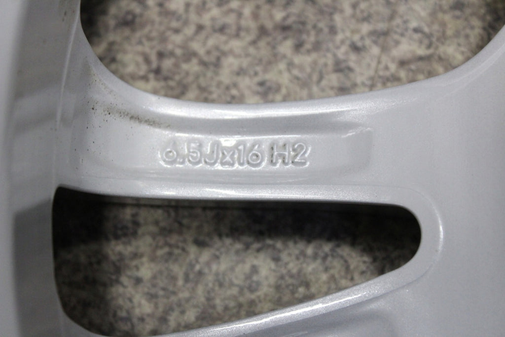 4x Alufelge 16 Zoll 6.5" 5x114.3 45ET Silber KBA48604 Hyundai I Rim Wheel FEL5920353047ue