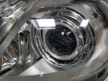 Laden Sie das Bild in den Galerie-Viewer, Frontscheinwerfer Mercedes-Benz Coupe A2078204361 Xenon Rechts oder Links