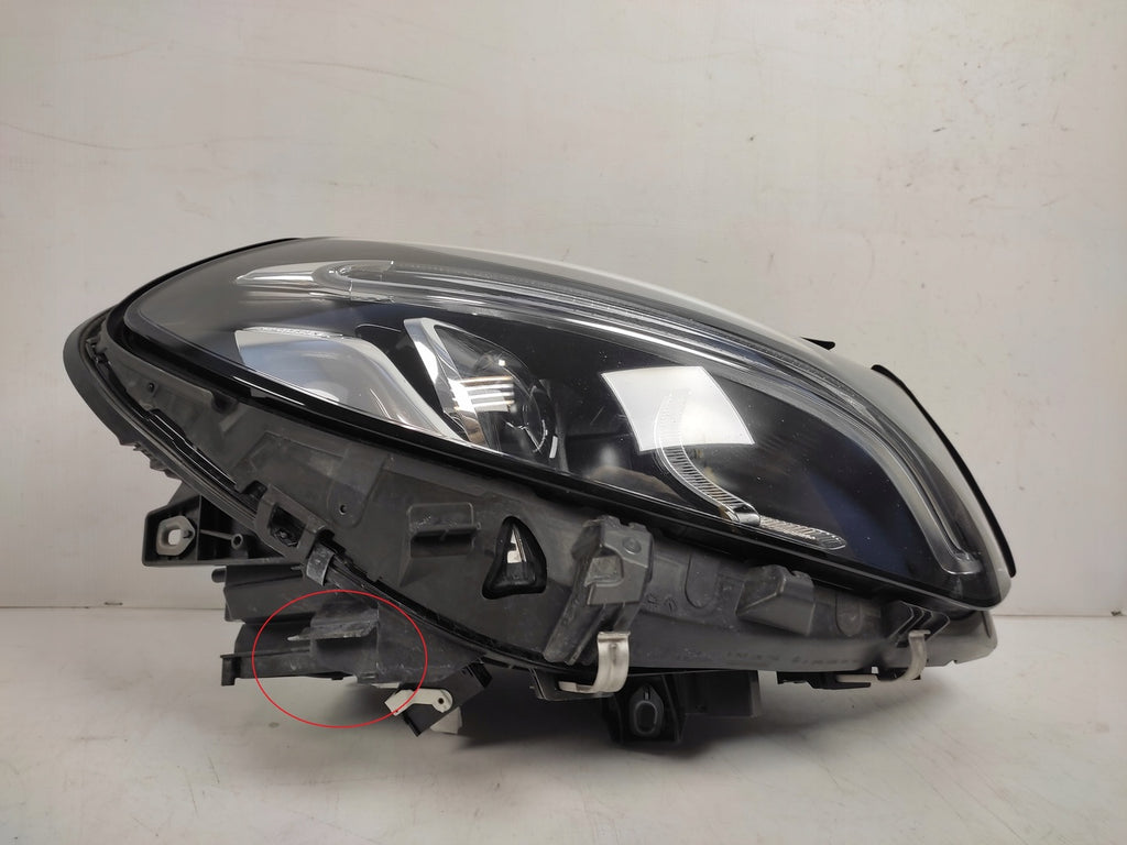 Frontscheinwerfer Mercedes-Benz W246 A2469062801 LED Rechts Headlight