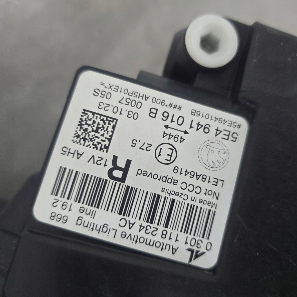 Frontscheinwerfer Skoda Octavia IV 5E4941016B 992941572 Full LED Rechts SCH2752360579qx