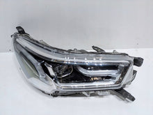 Laden Sie das Bild in den Galerie-Viewer, Frontscheinwerfer Toyota Hilux VIII Rechts Scheinwerfer Headlight SCH2296730960hm