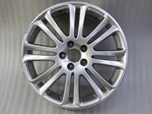 Laden Sie das Bild in den Galerie-Viewer, 1x Alufelge 18 Zoll 7.0&quot; 5x108 49ET Glanz Silber Volvo Rim Wheel