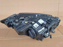 Laden Sie das Bild in den Galerie-Viewer, Frontscheinwerfer Mercedes-Benz W206 A2069066104 Links Scheinwerfer Headlight SCH9091252260rg