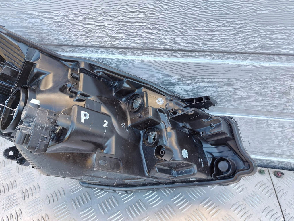 Frontscheinwerfer Toyota Yaris Links Scheinwerfer Headlight