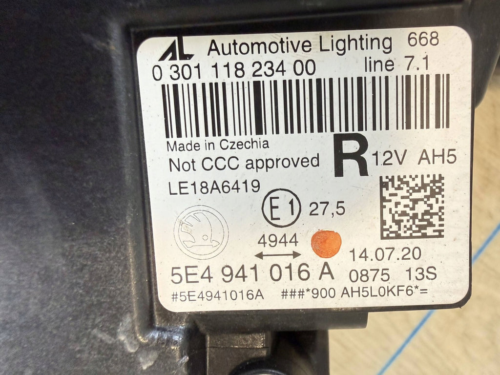 Frontscheinwerfer Skoda Octavia I 5E4941016A Rechts Scheinwerfer Headlight SCH4102738497kv