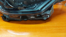 Laden Sie das Bild in den Galerie-Viewer, Frontscheinwerfer Toyota Chr C-Hr 81110-YP280 LED Rechts Scheinwerfer Headlight SCH1958598251zd