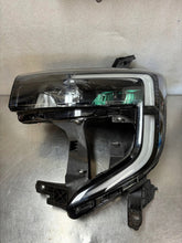 Laden Sie das Bild in den Galerie-Viewer, Frontscheinwerfer Renault Master I 260609073R Links Scheinwerfer Headlight SCH9283461622qg