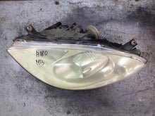 Laden Sie das Bild in den Galerie-Viewer, Frontscheinwerfer Mercedes-Benz W169 Vorderseite Scheinwerfer Headlight SCH6415059510zp