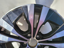 Laden Sie das Bild in den Galerie-Viewer, 1x Alufelge 18 Zoll 7.5&quot; 5x108 50 5ET 32209452 Volvo Rim Wheel