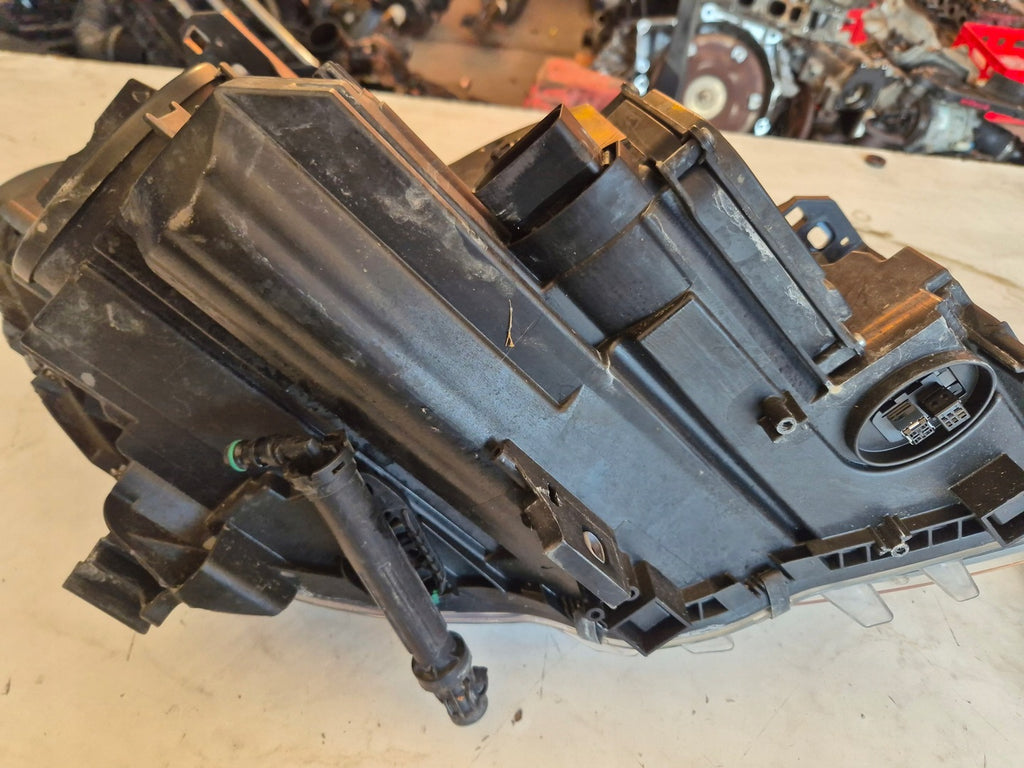 Frontscheinwerfer Mercedes-Benz W246 A2468201561 Xenon Rechts oder Links SCH3938908266ln