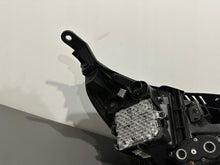 Laden Sie das Bild in den Galerie-Viewer, Frontscheinwerfer Hyundai I30 III 92101-G4120 Full LED Links Headlight SCH4041630552tp