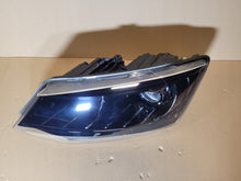 Laden Sie das Bild in den Galerie-Viewer, Frontscheinwerfer Skoda Fabia III 6V1941015B LED Links Scheinwerfer Headlight