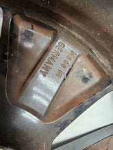 Load image into Gallery viewer, 1x Alufelge 18 Zoll 7.5" 5x112 53 5ET A2434010100 Mercedes-Benz Eqa Eqb FEL1460125353gp