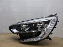 Laden Sie das Bild in den Galerie-Viewer, Frontscheinwerfer Renault Megane IV 260603157R Halogen Links Headlight