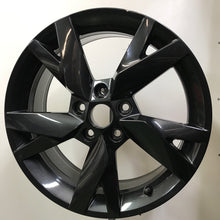 Laden Sie das Bild in den Galerie-Viewer, 1x Alufelge 17 Zoll 6.5&quot; 5x112 46ET Glanz 5E3601025AE Skoda Rim Wheel