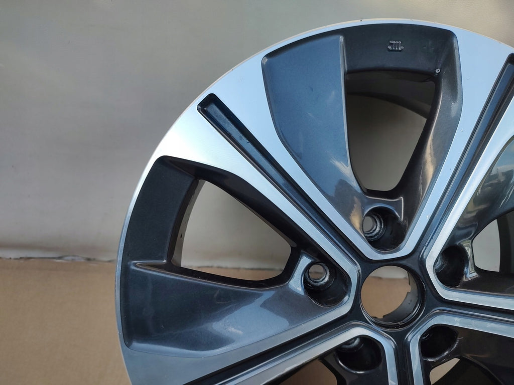 1x Alufelge 17 Zoll 6.5" 5x114.3 45ET N86701 Nissan Rim Wheel