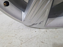 Laden Sie das Bild in den Galerie-Viewer, 1x Alufelge 19 Zoll 8.0" 5x112 89A601025B Audi E-Tron Rim Wheel FEL7176854932ij
