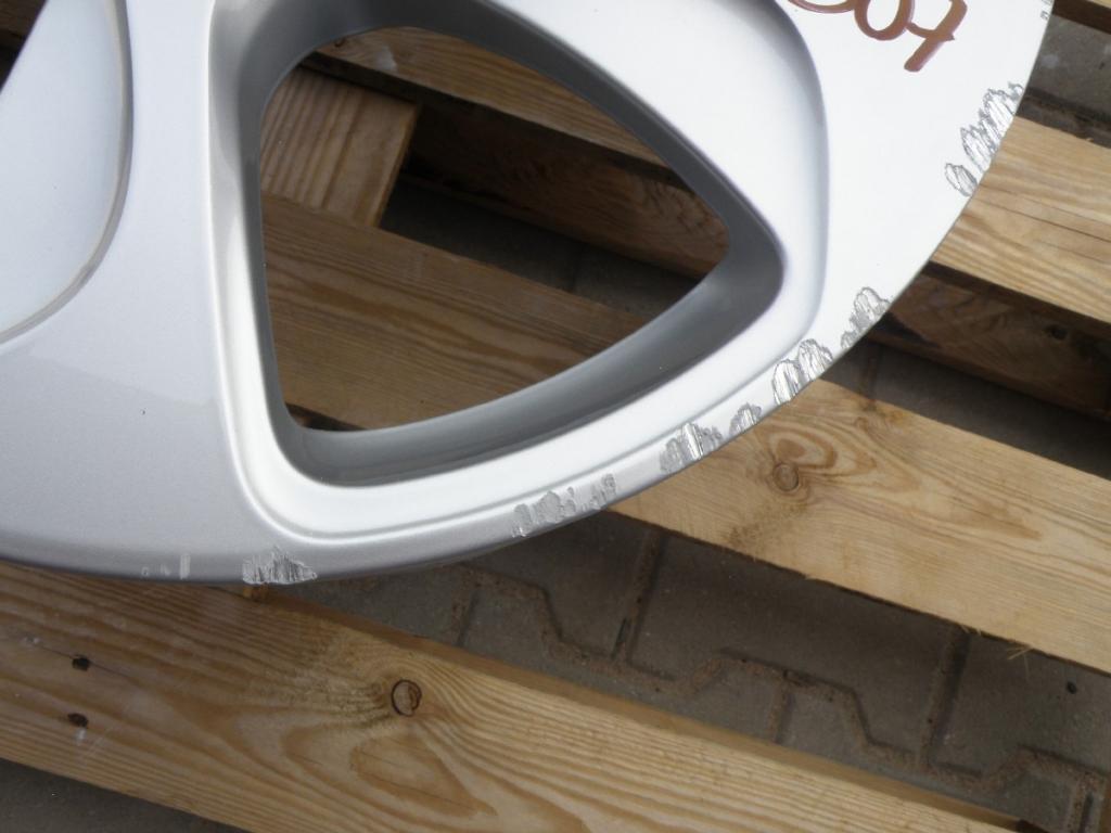 1x Alufelge 18 Zoll 7.5" 5x112 51ET Glanz Silber 8V0601025 Audi A3 Rim Wheel FEL2297415550nu