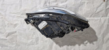 Laden Sie das Bild in den Galerie-Viewer, Frontscheinwerfer BMW 5 F10 7410726 Rechts Scheinwerfer Headlight