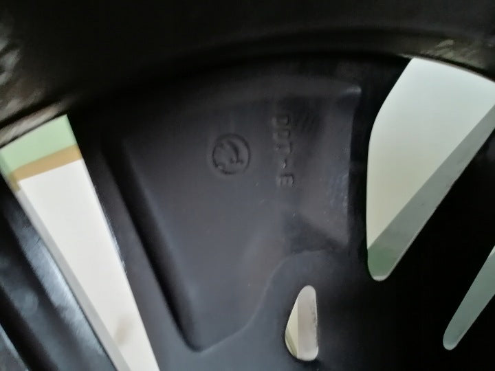 1x Alufelge 18 Zoll 7.5" 5x112 48ET Glanz Schwarz 5E3601025AD Skoda Octavia I FEL3285924013el