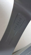 Laden Sie das Bild in den Galerie-Viewer, 1x Alufelge 18 Zoll 5E3601025H Skoda Octavia 5e3 I Rim Wheel FEL8821709081os