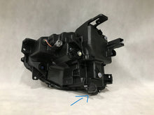 Laden Sie das Bild in den Galerie-Viewer, Frontscheinwerfer Mitsubishi Eclipse Cross Full LED Rechts Headlight