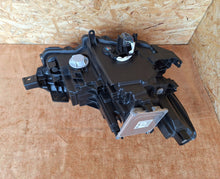 Laden Sie das Bild in den Galerie-Viewer, Frontscheinwerfer Mazda III BCJH51040 LED Links Scheinwerfer Headlight