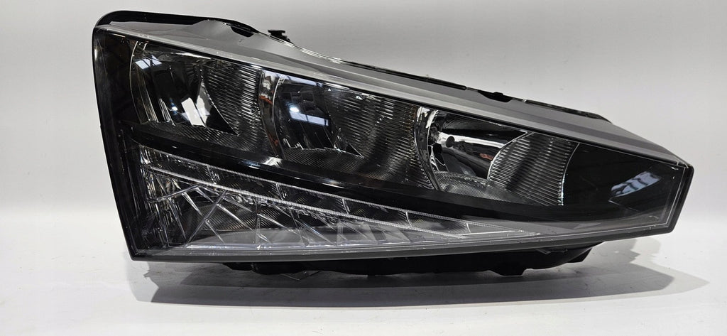 Frontscheinwerfer Skoda Scala 657941016 LED Rechts Scheinwerfer Headlight SCH3370941926er