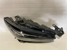 Laden Sie das Bild in den Galerie-Viewer, Frontscheinwerfer Mazda 6 Gj GRF5-51030 LED Rechts Scheinwerfer Headlight SCH9783925010jp