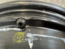 Laden Sie das Bild in den Galerie-Viewer, 1x Alufelge 17 Zoll 7.5" 5x112 41ET 3P0601025D Skoda Superb Rim Wheel FEL5966977073za