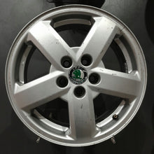 Load image into Gallery viewer, 4x Alufelge 15 Zoll 6.0" 5x100 38ET 1U0601025H Skoda Rapid Rim Wheel FEL5708887715xl