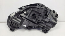 Laden Sie das Bild in den Galerie-Viewer, Frontscheinwerfer Audi A3 8V0941043E Xenon Links Scheinwerfer Headlight SCH3033802664is