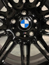 Load image into Gallery viewer, 1x Alufelge 19 Zoll 8.0" 5x120 37ET Glanz Schwarz 8037141 BMW E91 E93 E90 E92 FEL5316237261bh