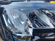 Laden Sie das Bild in den Galerie-Viewer, Frontscheinwerfer Peugeot II 208 9833036180 Rechts Scheinwerfer Headlight SCH5504682954yy