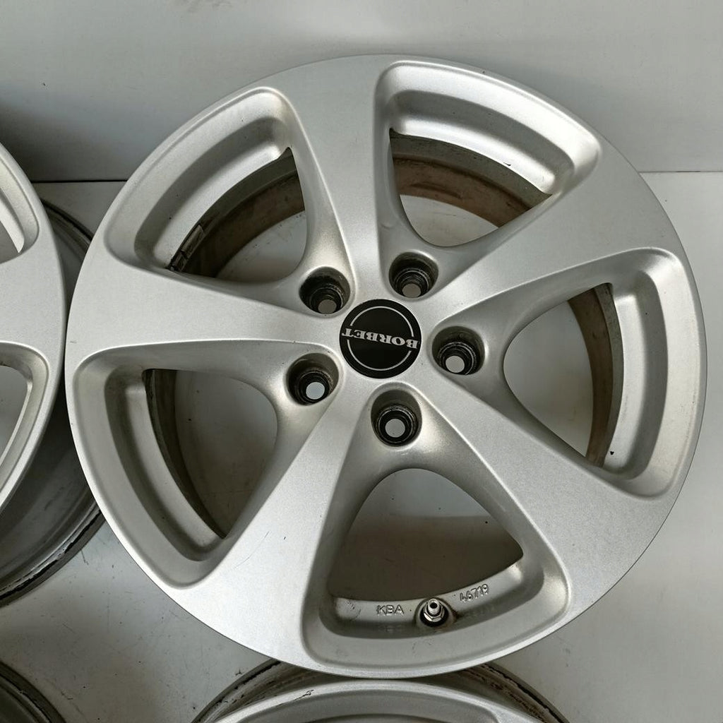 4x Alufelge 16 Zoll 7.0" 5x114.3 40ET Silber Hyundai I Rim Wheel FEL3760533006zj