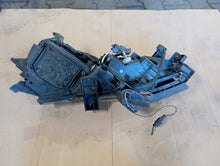 Laden Sie das Bild in den Galerie-Viewer, Frontscheinwerfer Mazda 6 Links Scheinwerfer Headlight SCH8689494985zb