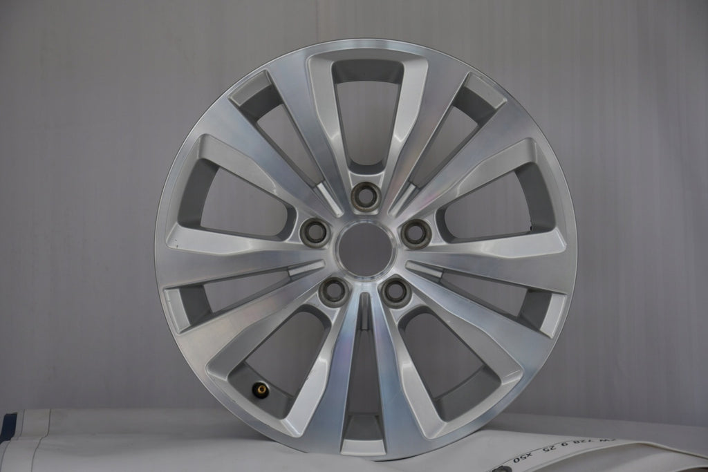 1x Alufelge 16 Zoll 6.5" 5x112 46ET Glanz Silber 5G0601025L VW Rim Wheel FEL8457074034iy